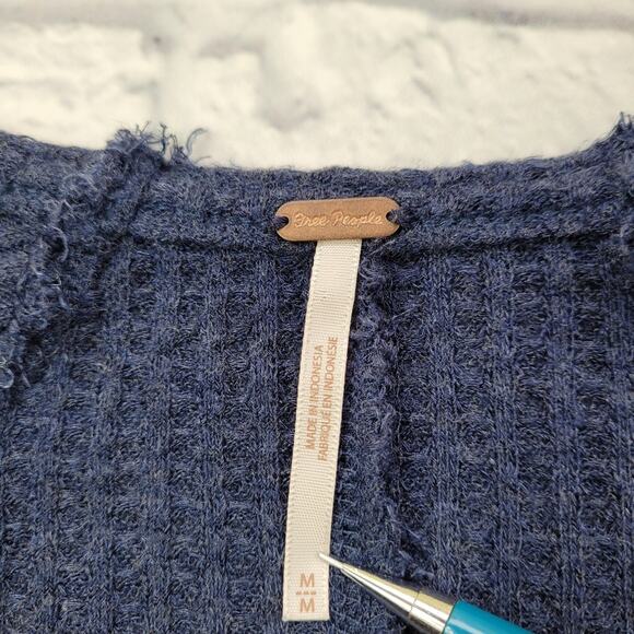 Free People Navy Waffle Thermal Boho Tunic with Fraying size Medium - Picture 9 of 16